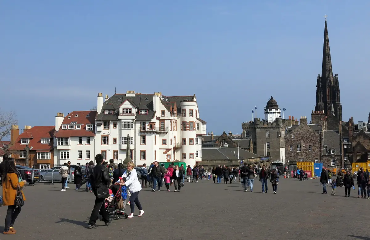 Visitors on the Esplanade